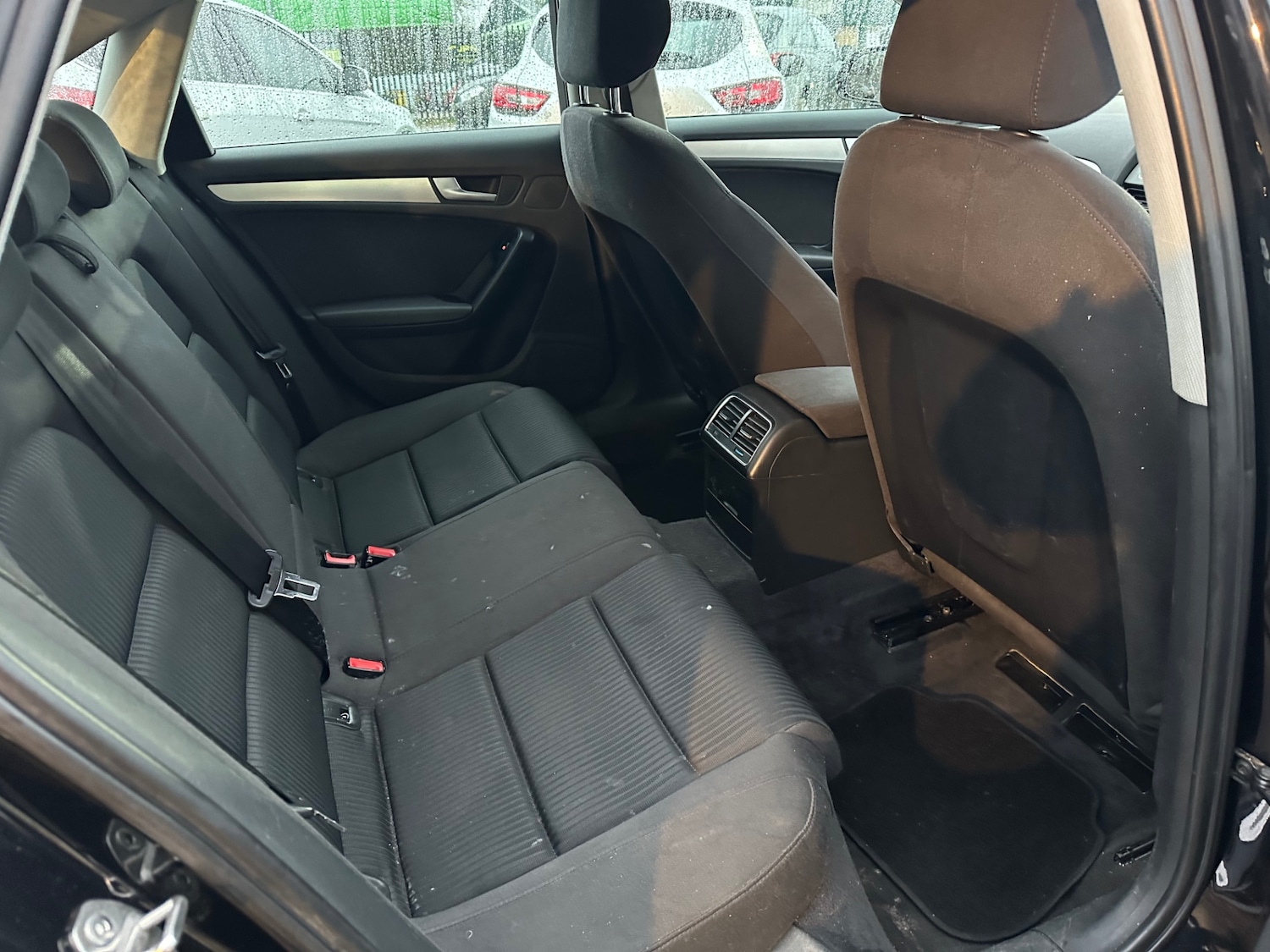 Used Audi A4 2010 for sale - 77311477: Photo 8