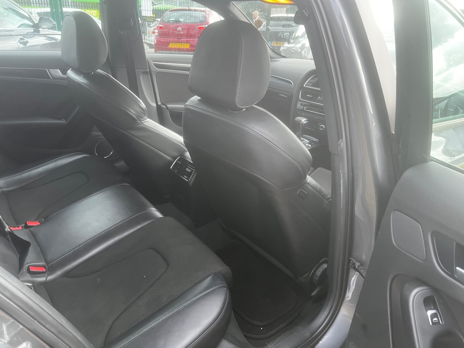 Used Audi A4 2013 for sale - 76391435: Photo 7