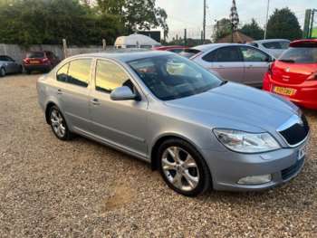 2011 (61) - 2.0 TDI CR Elegance 5dr DSG