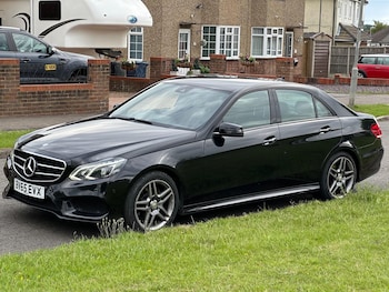 Used Mercedes-Benz E Class 2015 for sale - 79075882: Photo