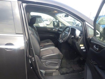 Used Nissan Elgrand 2015 for sale - 78822011: Photo