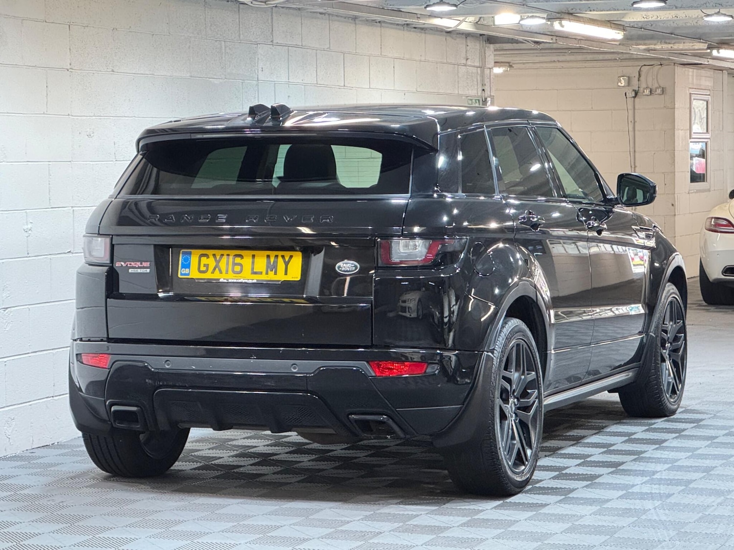 Used Land Rover Range Rover Evoque 2016 for sale - 77957996: Photo 4