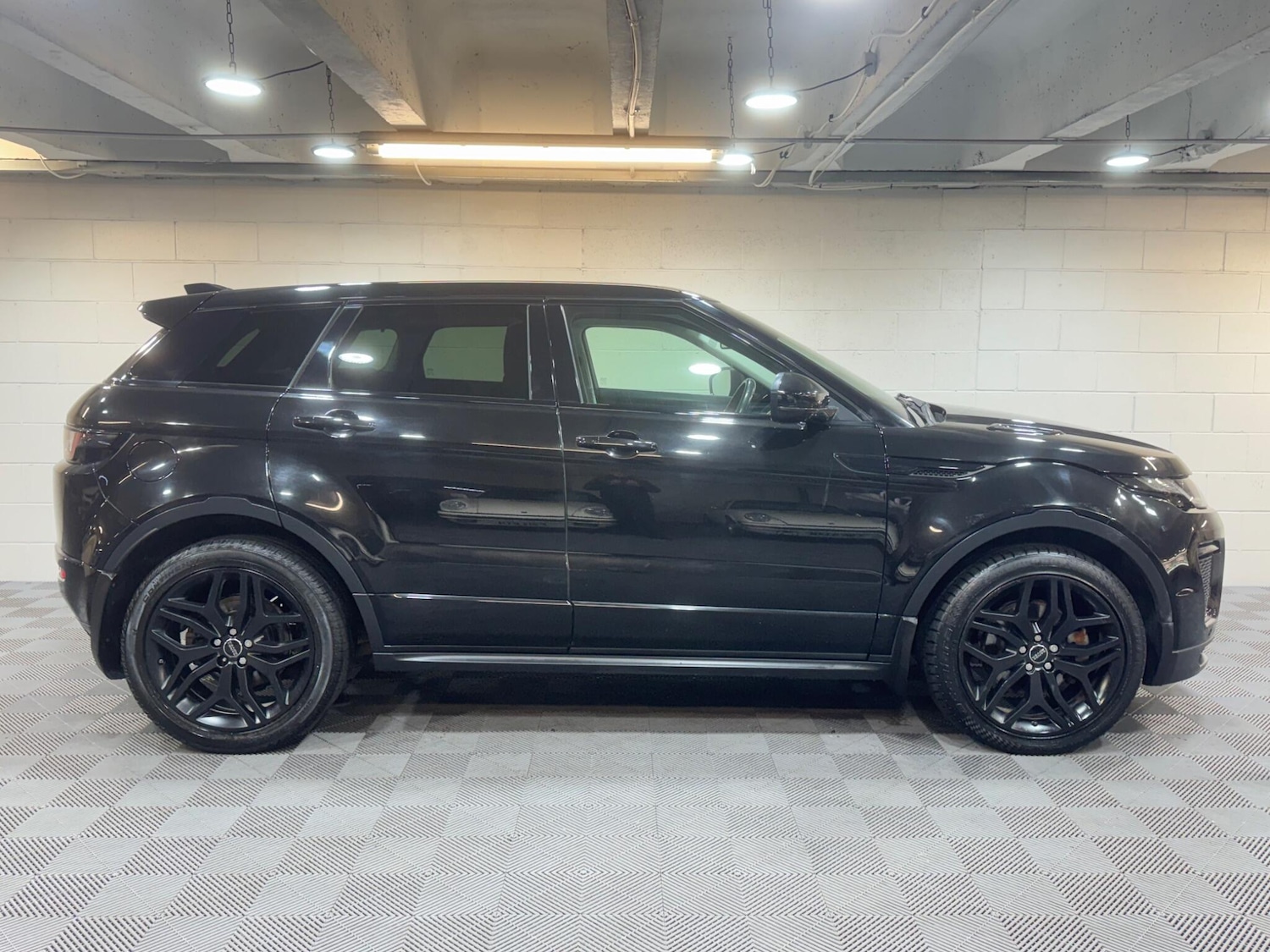 Used Land Rover Range Rover Evoque 2016 for sale - 77957996: Photo 5