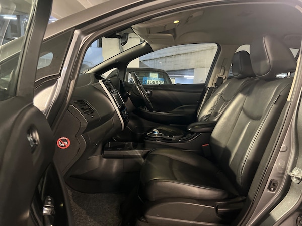 Used Nissan Leaf 2017 for sale - 73917459: Photo 9