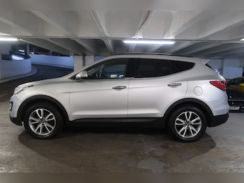 Used Hyundai Santa Fe 2014 for sale - 76989734: Photo