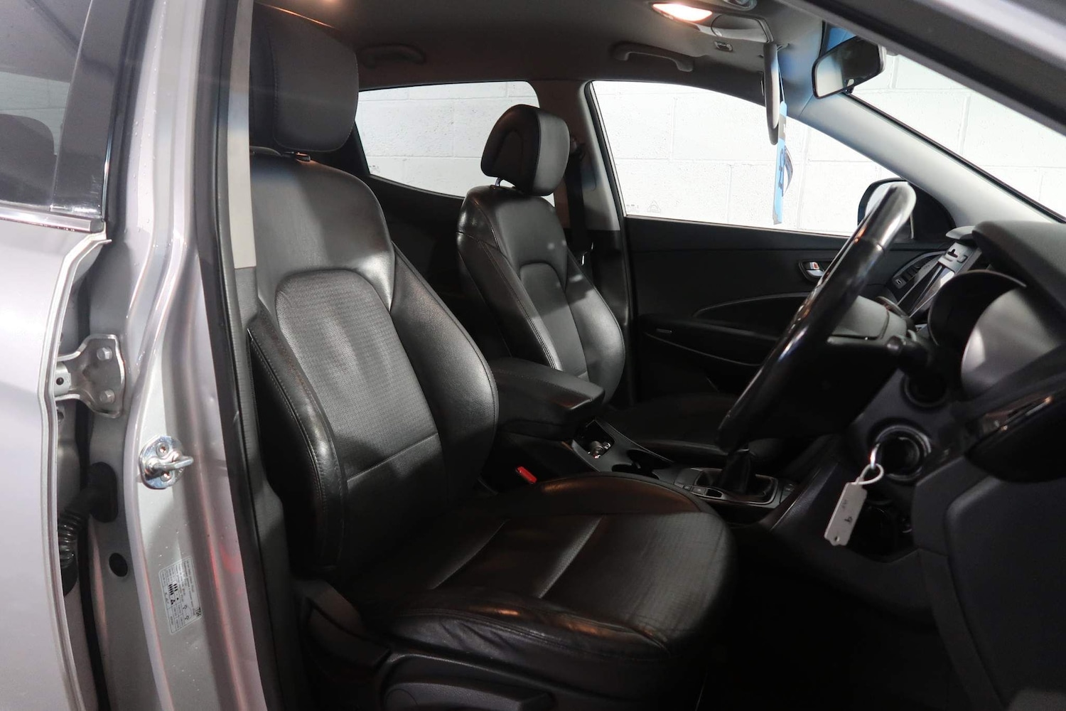 Used Hyundai Santa Fe 2014 for sale - 76989734: Photo 7