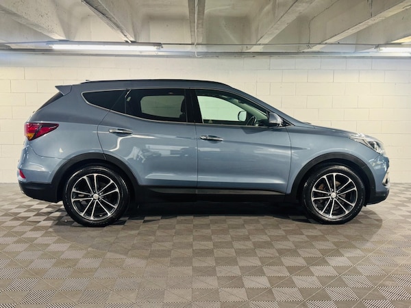 Used Hyundai Santa Fe 2017 for sale - 75707854: Photo 5