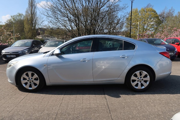 Used Vauxhall Insignia 2012 for sale - 73133207: Photo 2
