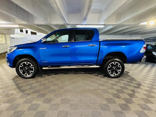 Used Toyota Hilux 2017 for sale - 76239593: Photo 2
