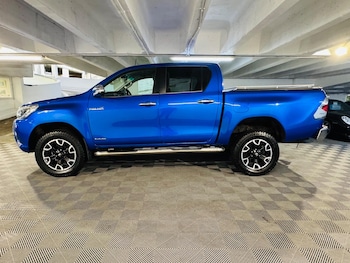 Used Toyota Hilux 2017 for sale - 76239593: Photo 2