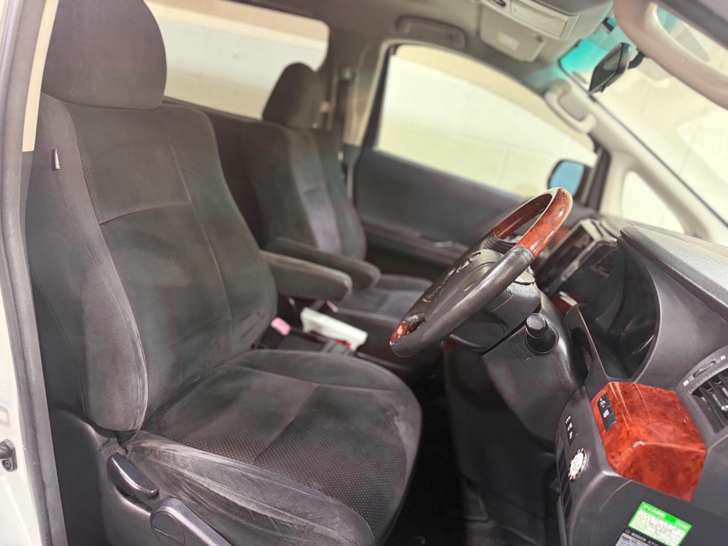 Used Toyota Vellfire for sale - 77351882: Photo 7