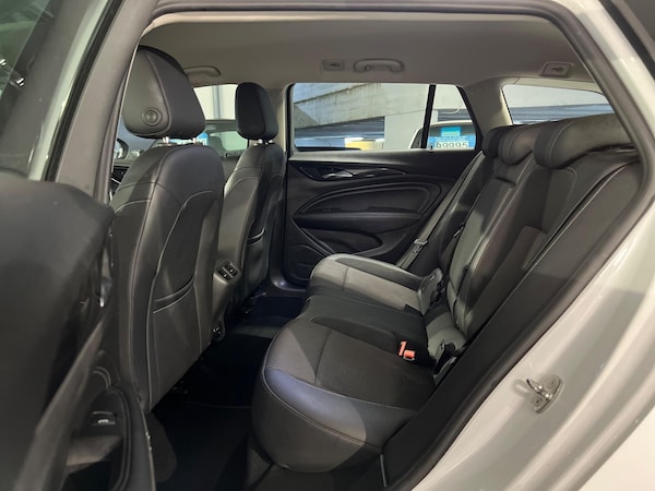 Used Vauxhall Insignia 2018 for sale - 73599933: Photo 12