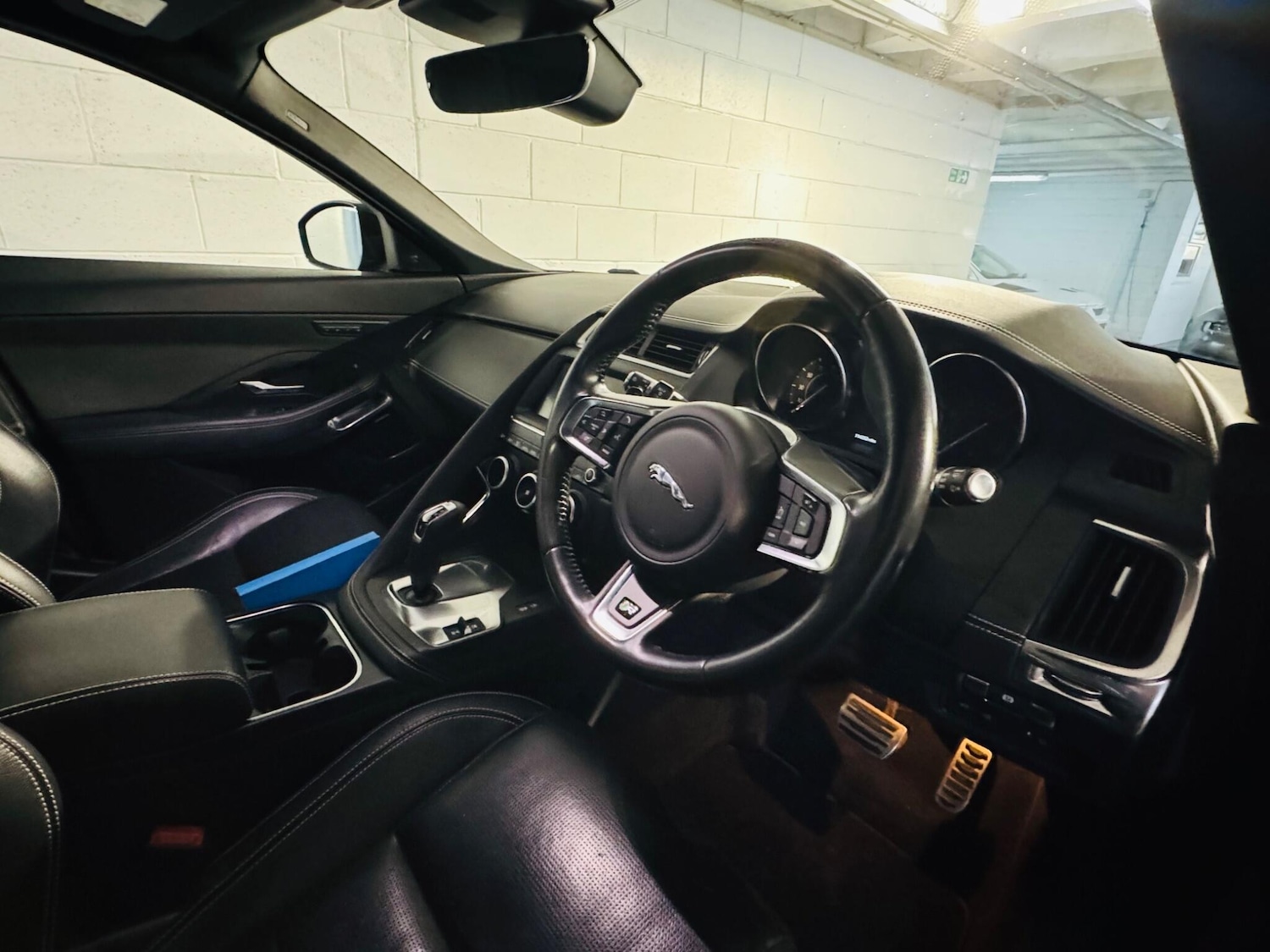 Used Jaguar E-Pace 2019 for sale - 76499956: Photo 8