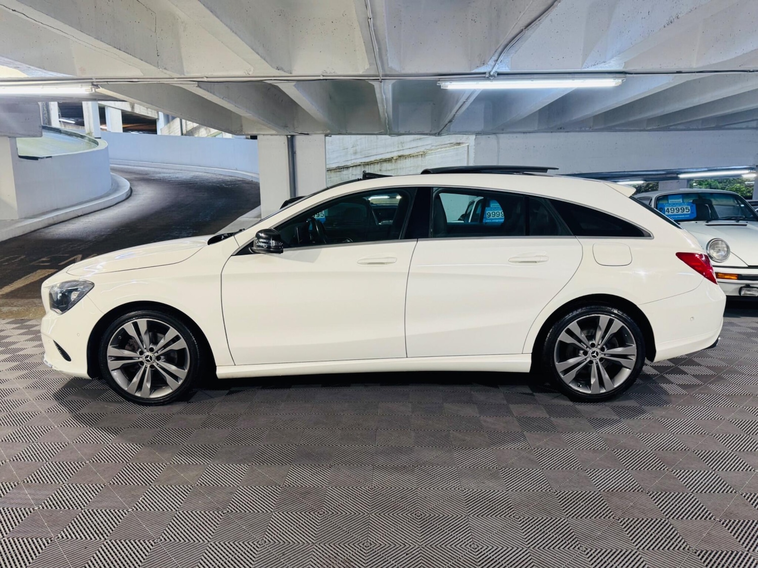 Used Mercedes-Benz CLA 2016 for sale - 76484983: Photo 2