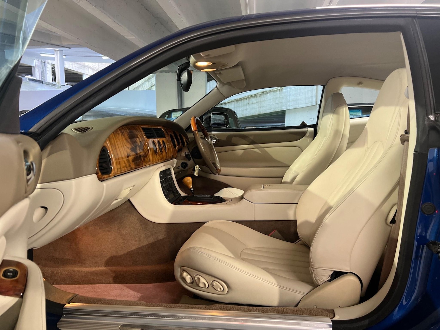 Used Jaguar XK8 1998 for sale - 77155777: Photo 9