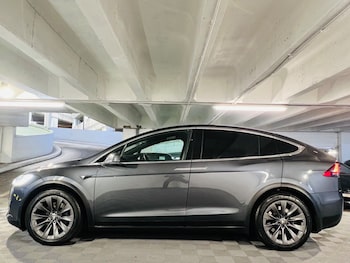 Used Tesla Model X 2018 for sale - 76991836: Photo