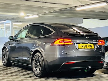 Used Tesla Model X 2018 for sale - 76991836: Photo