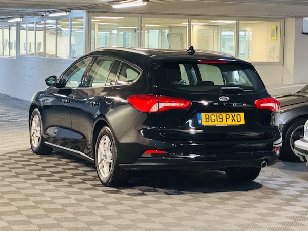 Used Ford Focus 2019 for sale - 76072619: Photo 3
