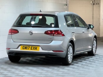 Used Volkswagen Golf 2017 for sale - 78204143: Photo