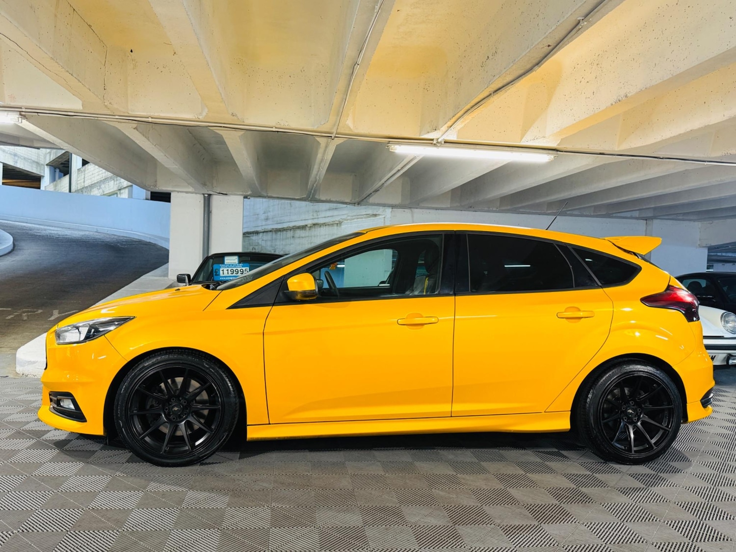 Used Ford Focus 2016 for sale - 76988025: Photo 2