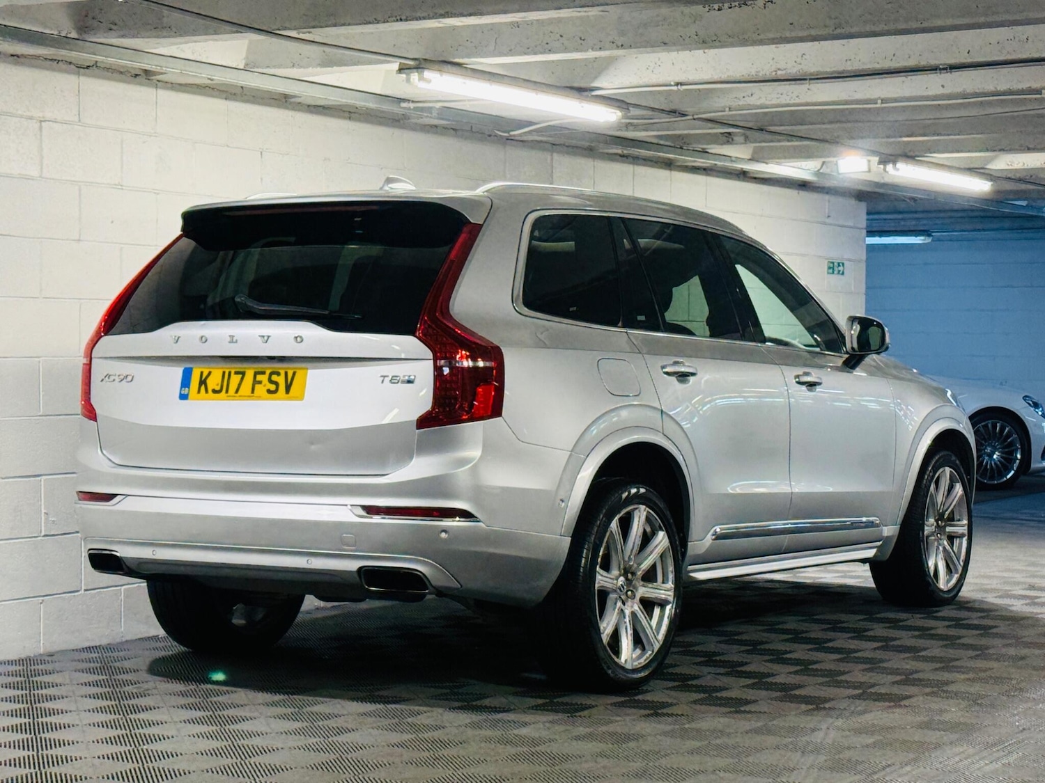 Used Volvo XC90 2017 for sale - 77191492: Photo 4