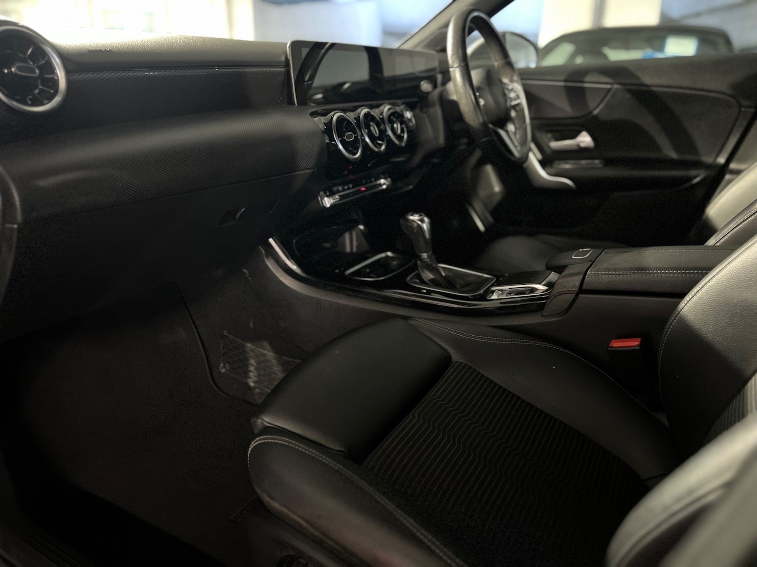 Used Mercedes-Benz A-Class 2019 for sale - 76995183: Photo 10