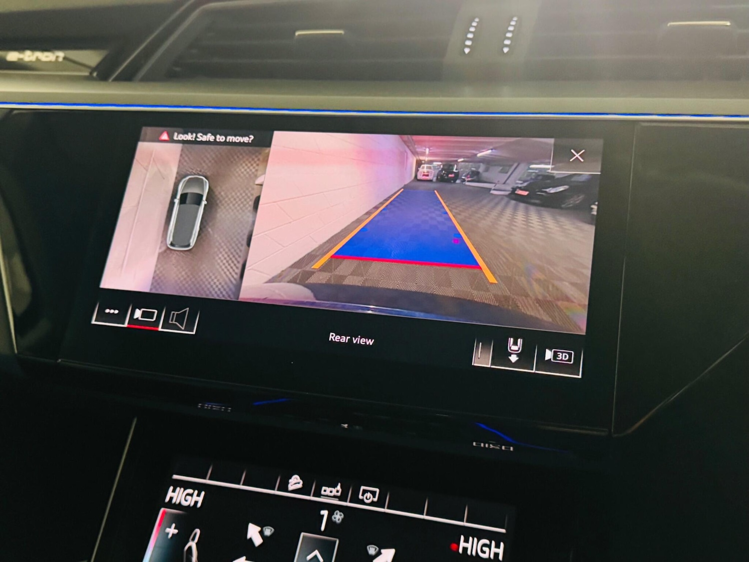 Used Audi e-tron 2019 for sale - 76349726: Photo 12