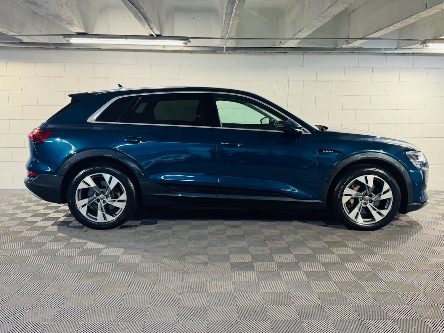 Used Audi e-tron 2019 for sale - 76349726: Photo 5