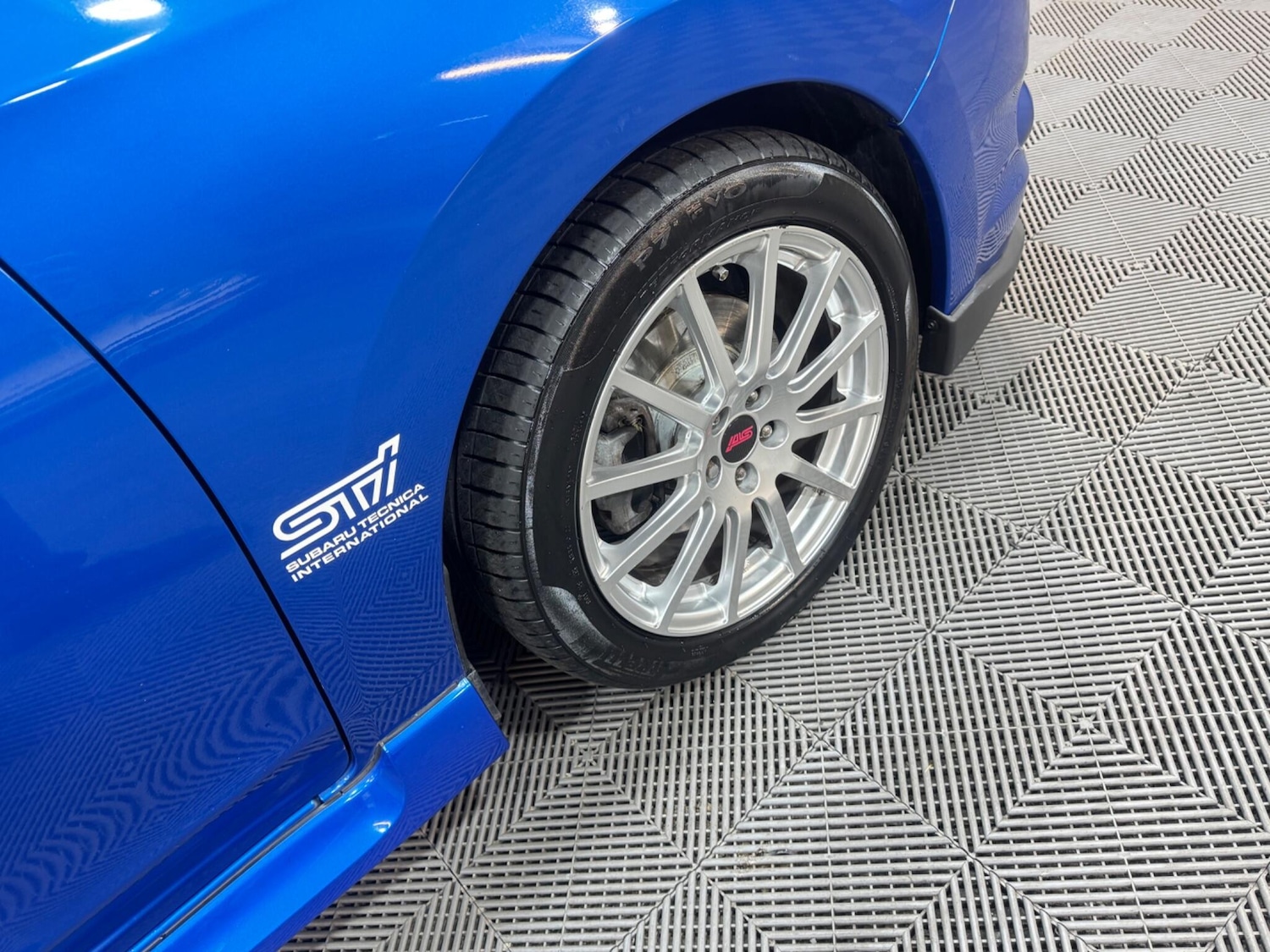 Used Subaru Exiga for sale - 77351996: Photo 14