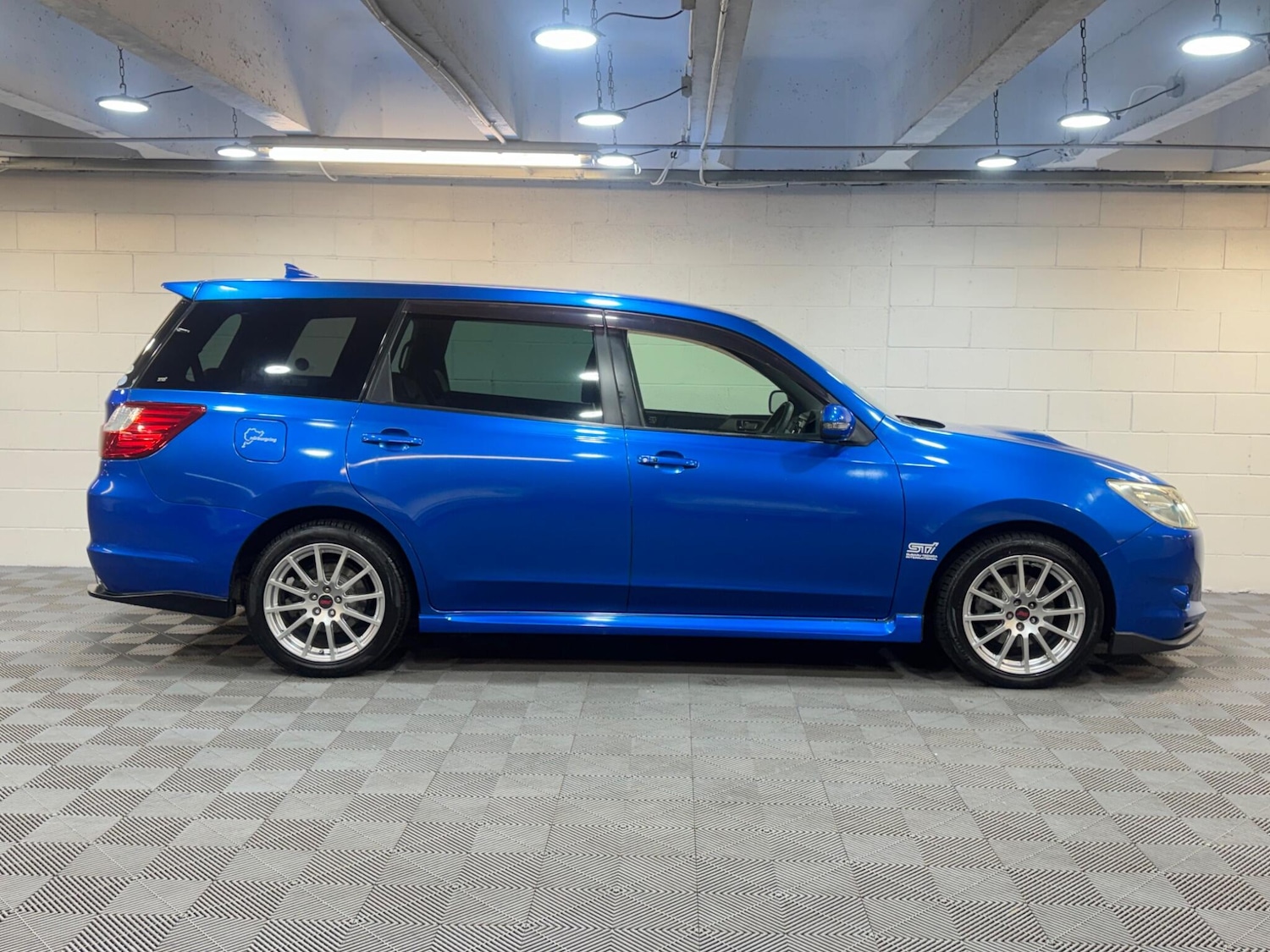 Used Subaru Exiga for sale - 77351996: Photo 5