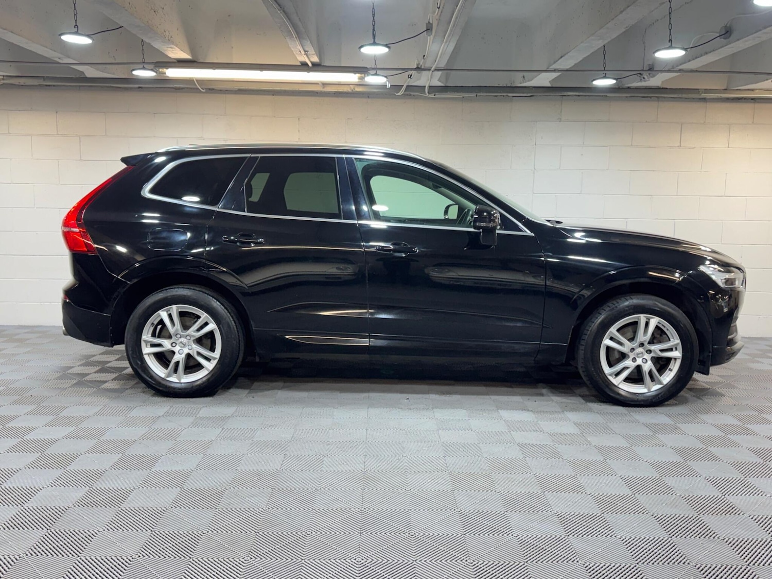 Used Volvo XC60 2018 for sale - 77611539: Photo 5