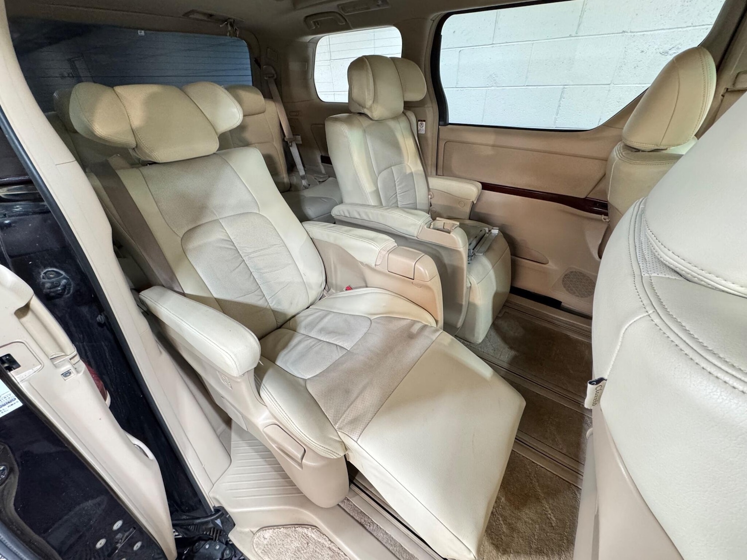 Used Toyota Vellfire for sale - 77351720: Photo 11