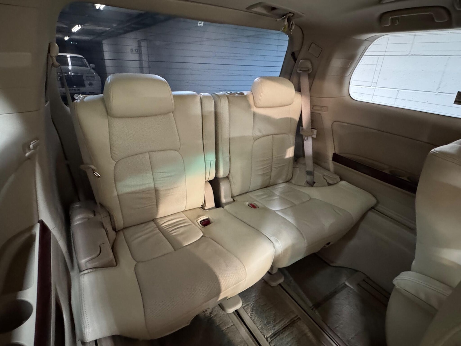 Used Toyota Vellfire for sale - 77351720: Photo 12