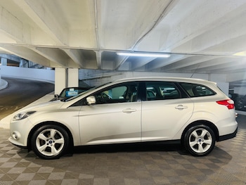 Used Ford Focus 2014 for sale - 76658465: Photo