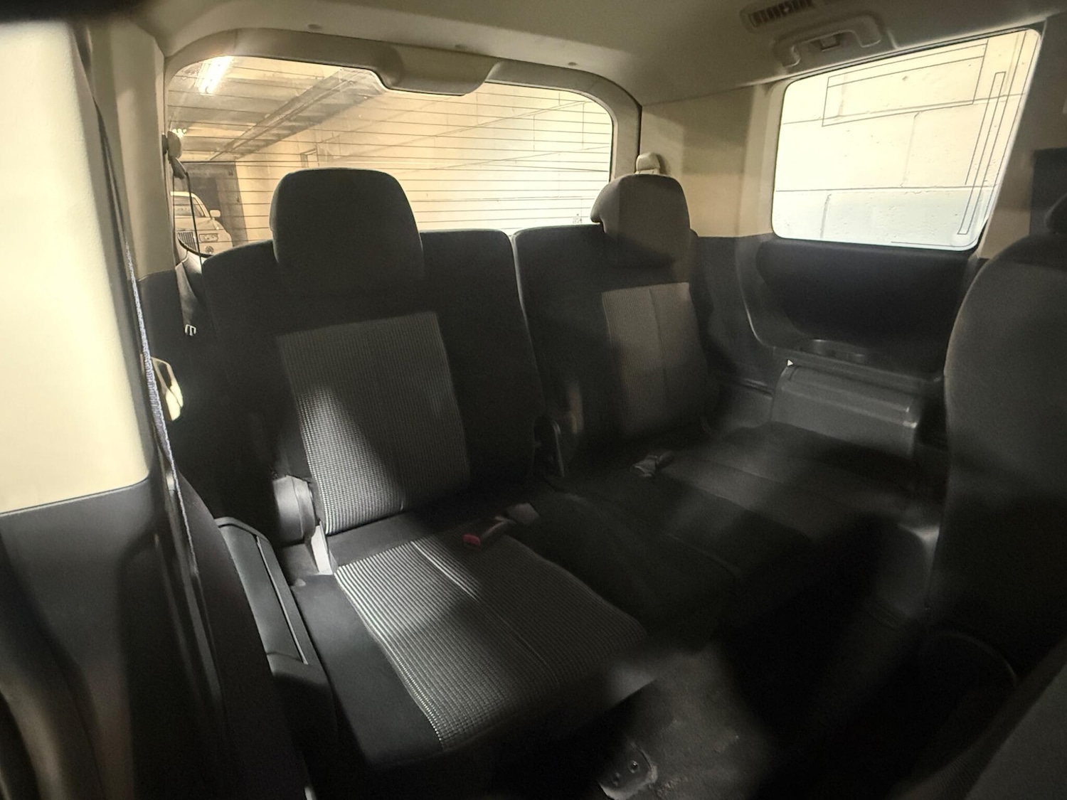 Used Mitsubishi Delica for sale - 77344776: Photo 13