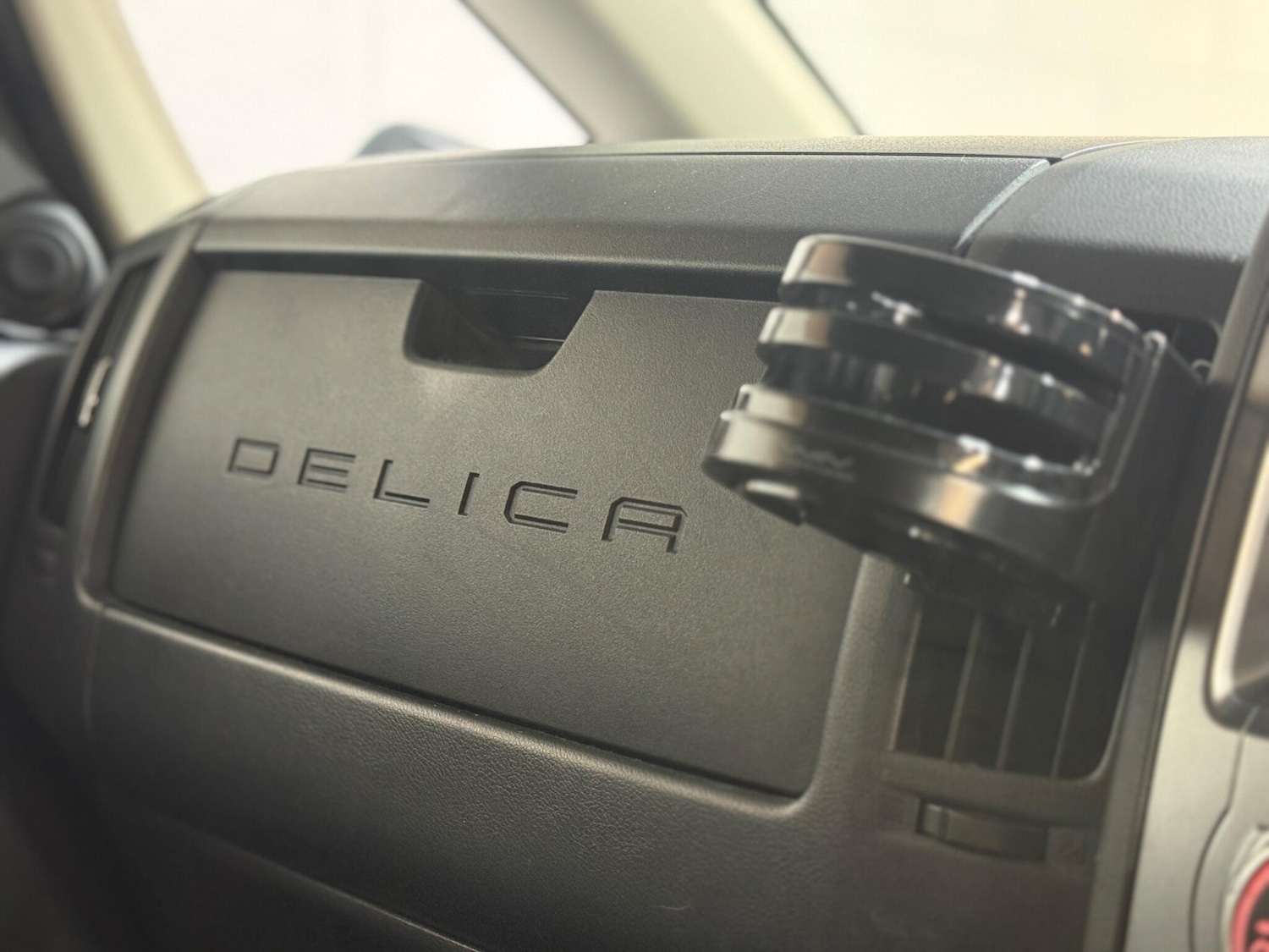 Used Mitsubishi Delica for sale - 77344776: Photo 17