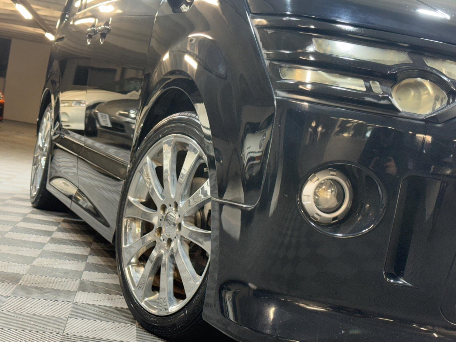 Used Mitsubishi Delica for sale - 77344776: Photo 18