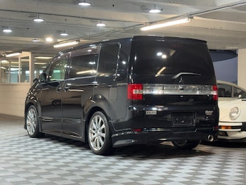 Used Mitsubishi Delica 2007 for sale - 77344776: Photo