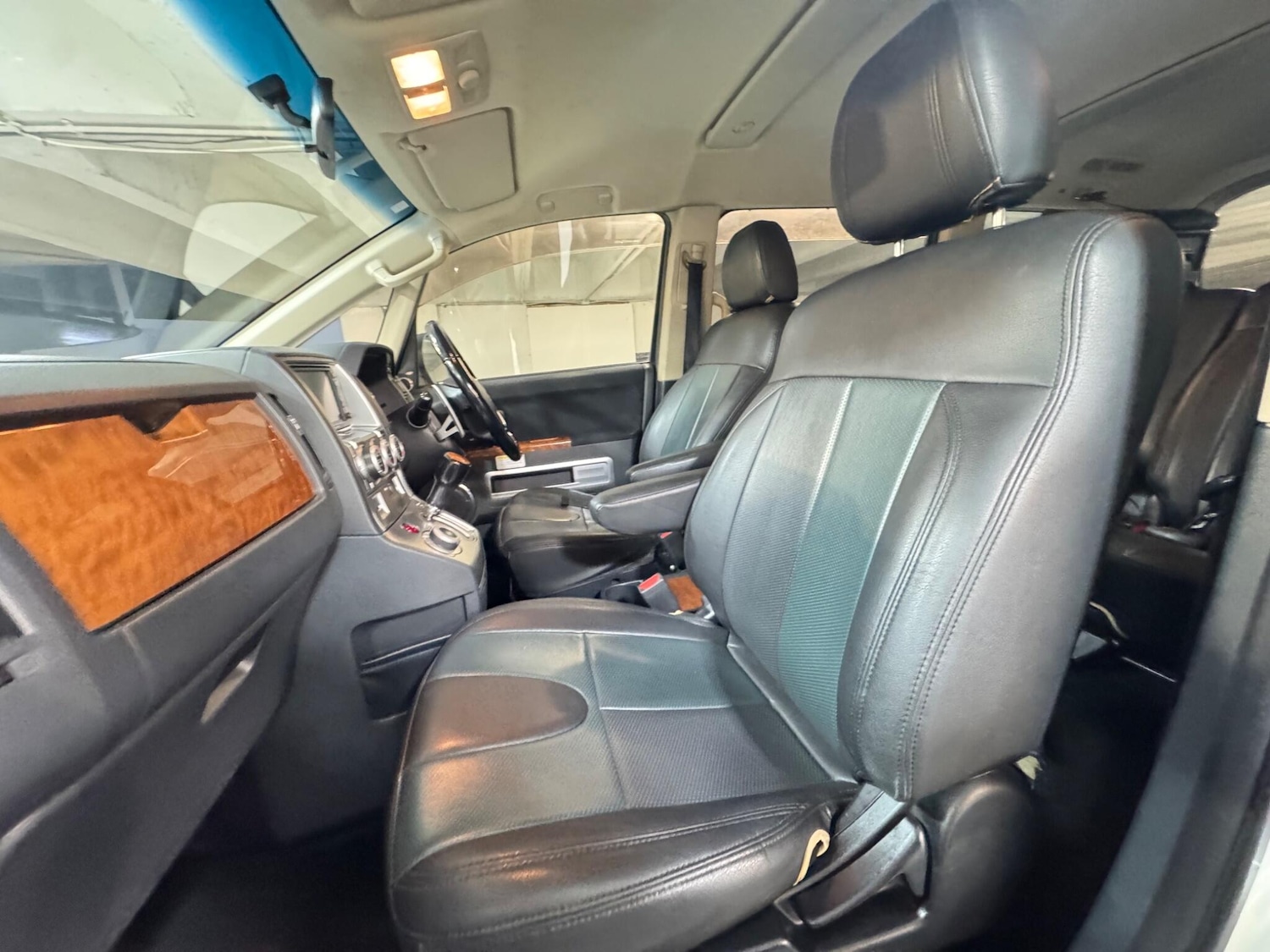 Used Mitsubishi Delica for sale - 77344857: Photo 10