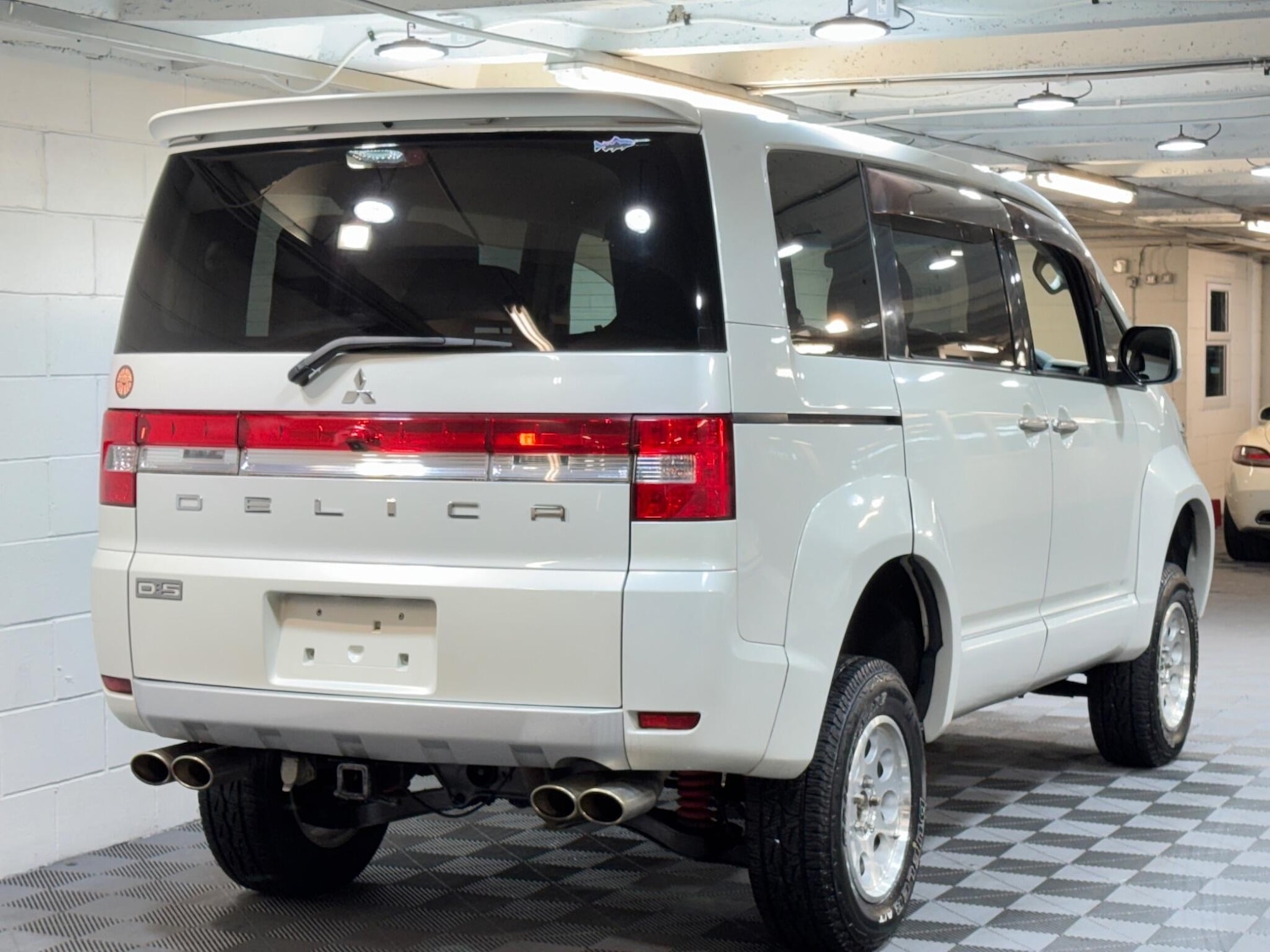 Used Mitsubishi Delica for sale - 77344857: Photo 4