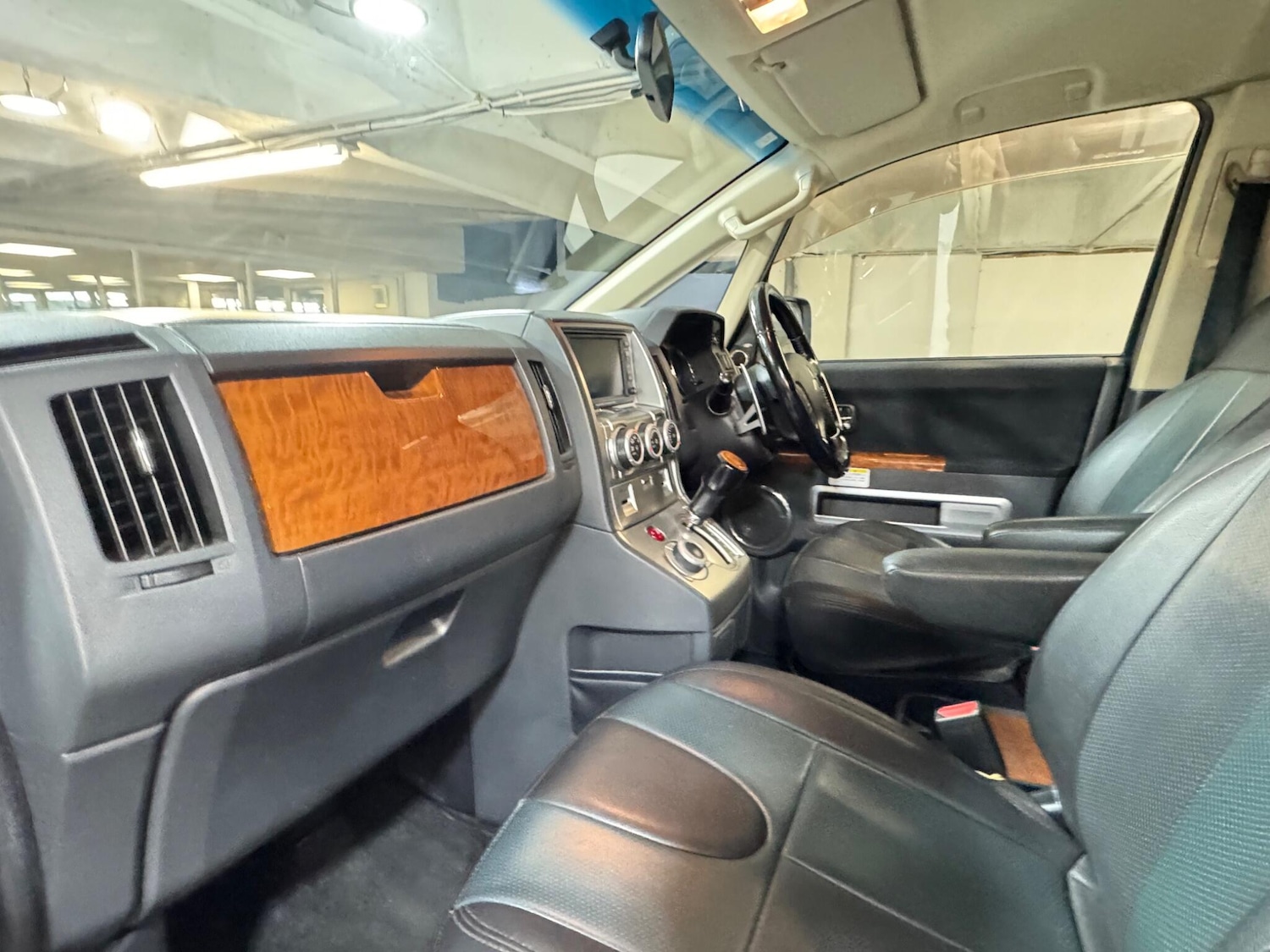 Used Mitsubishi Delica for sale - 77344857: Photo 9