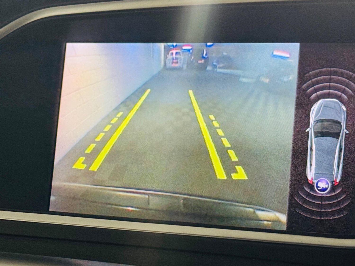 Used Volvo V40 2019 for sale - 76995159: Photo 14