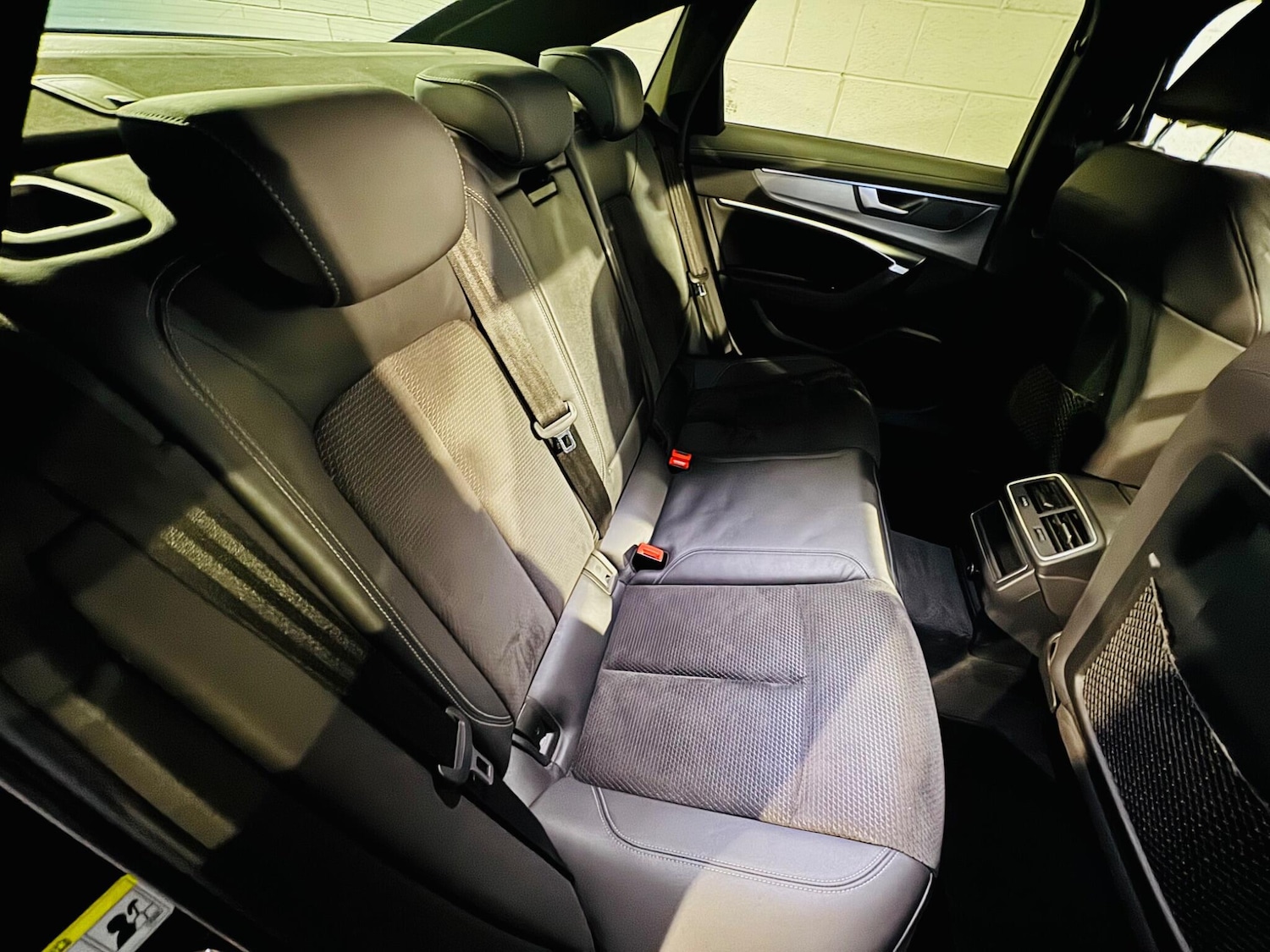 Used Audi A6 Saloon 2021 for sale - 76326022: Photo 10