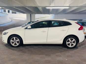 Used Volvo V40 2014 for sale - 74632624: Photo