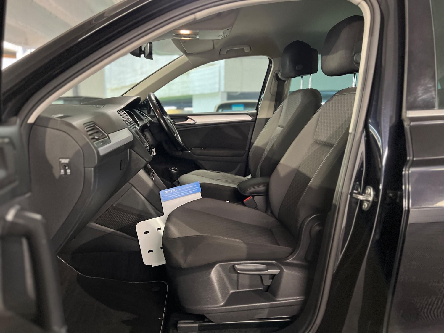 Used Volkswagen Tiguan 2016 for sale - 76990965: Photo 9