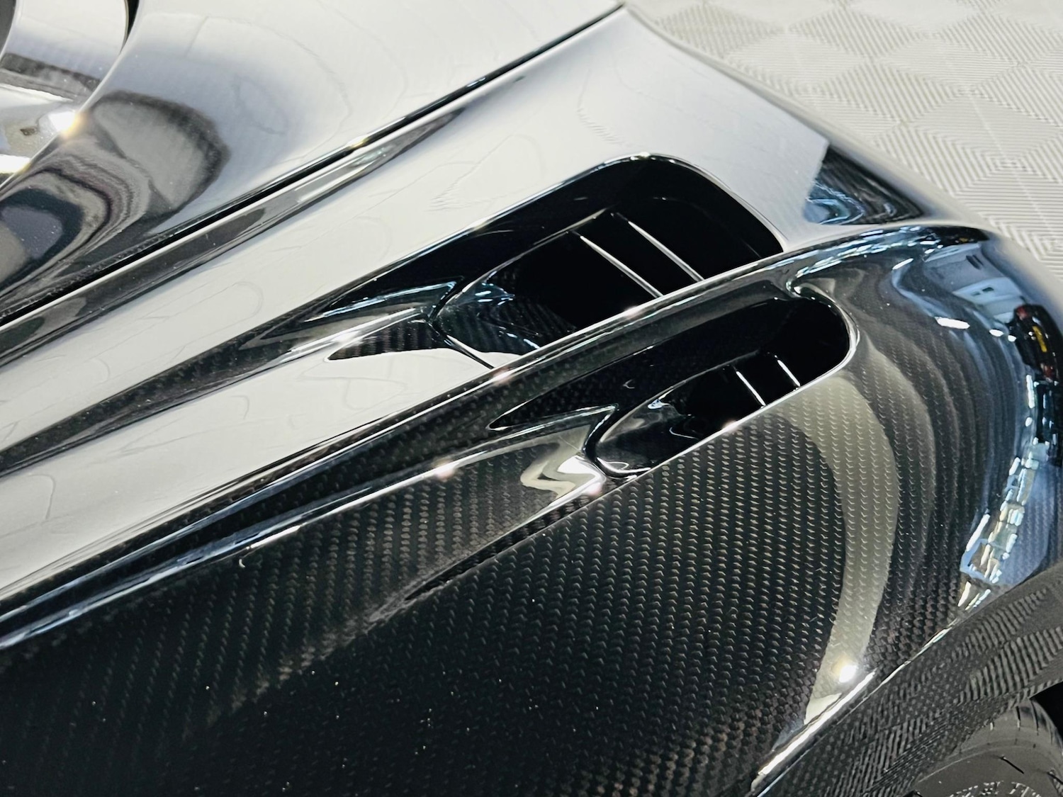 Used Bugatti Chiron for sale - 76476417: Photo 22