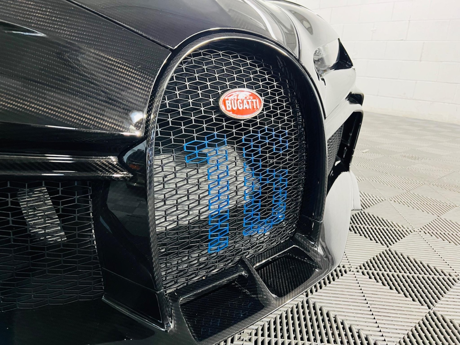 Used Bugatti Chiron for sale - 76476417: Photo 23