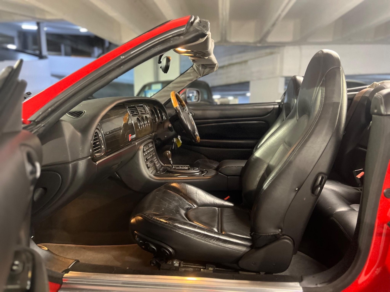 Used Jaguar XKR 1999 for sale - 77156552: Photo 9