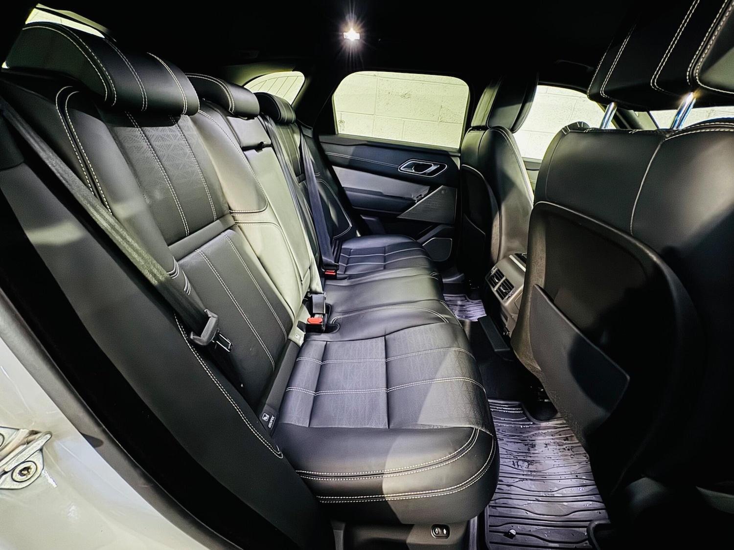 Used Land Rover Range Rover Velar 2019 for sale - 76360737: Photo 10