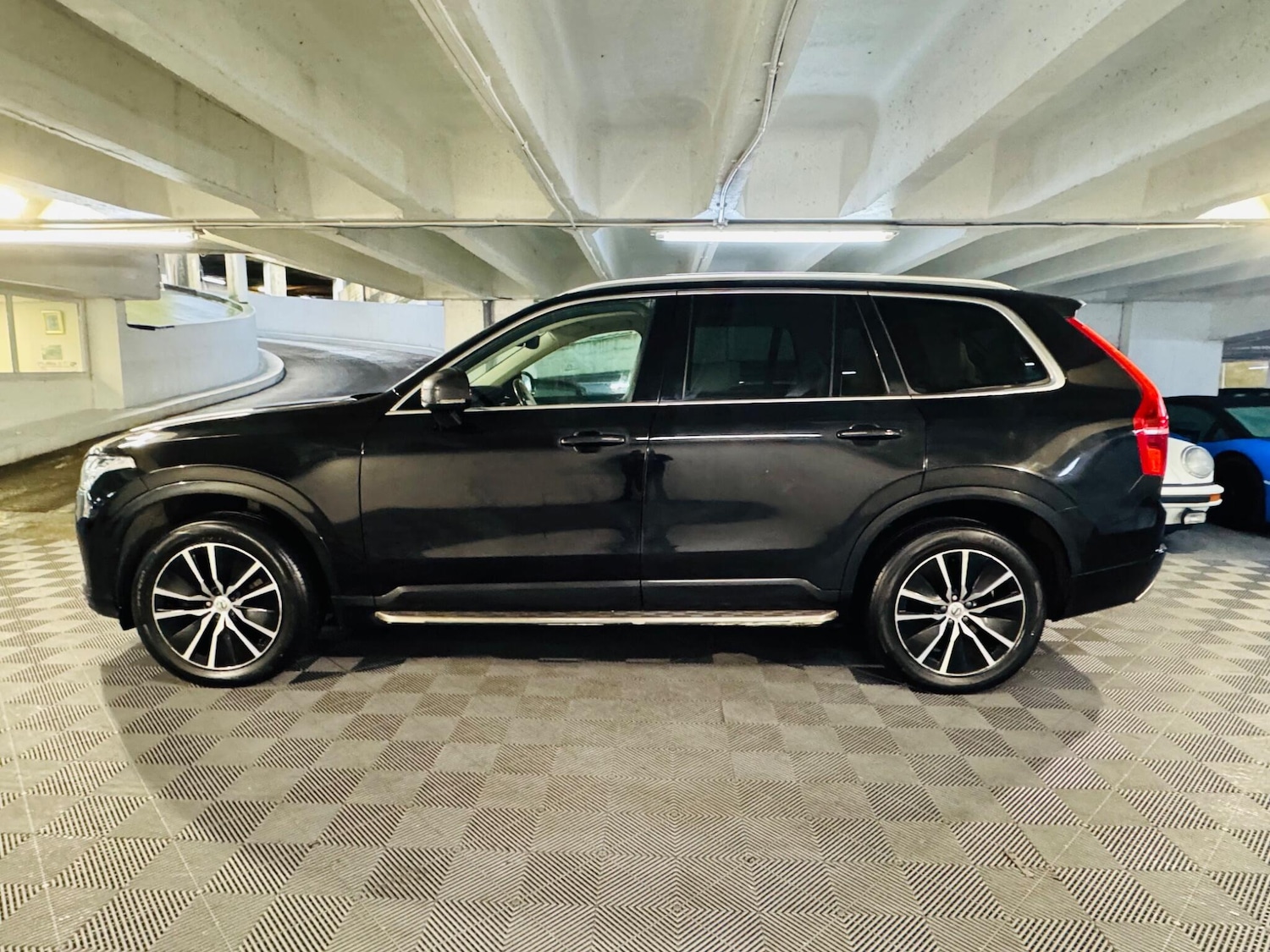 Used Volvo XC90 2019 for sale - 76701478: Photo 2